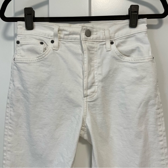 SOLD // Aritzia Denim Forum The Bailey High Rise Crop Flare White Size 25 #73271 - Picture 6 of 10